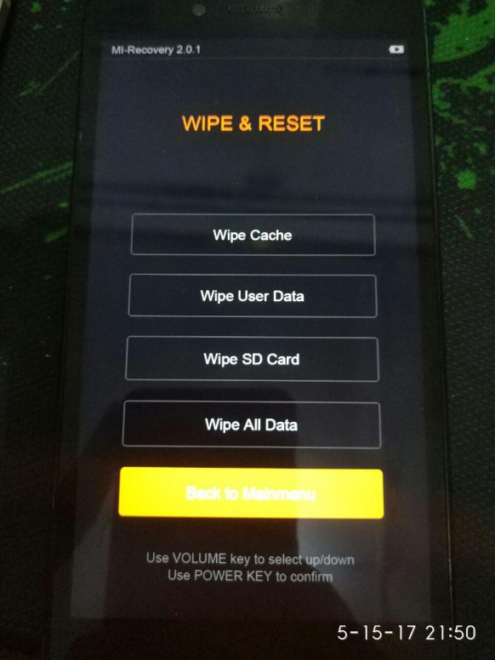 pemilihan penghapusan data cara mereset HP Xiaomi