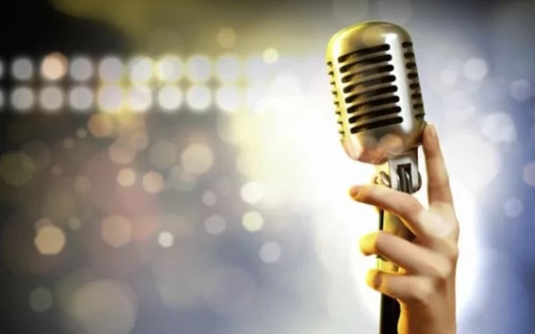 Aplikasi Karaoke Online